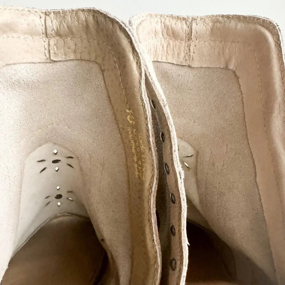 Sbicca Vintage Collection Suede Leather Light Beige Studded Slides 10 - Picture 4 of 13